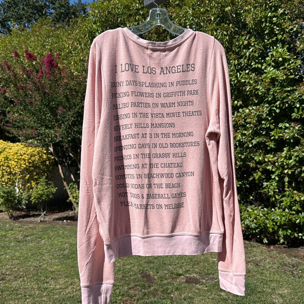 🌿 Wildfox Pink Sweatshirt with Los Angeles Print